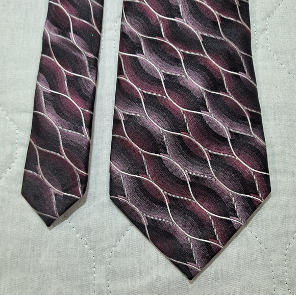 Crazy Horse 💯 Silk Designer Necktie 3.75"x58" Black/Purple Abstract Pattern - Picture 7 of 9